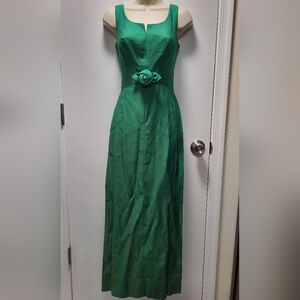 Vintage Chic Green Rose Accent Maxi Dress